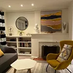 Double Bedroom On Up Or 3 Bedrooms In Basement Near Eglinton Subway Station
